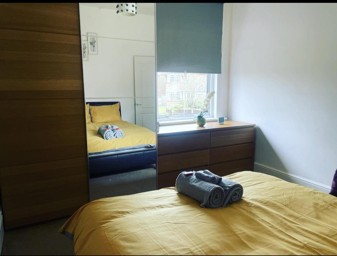 Luxury 1-Bed Apartment With Stunning City Views Perfect For Short Stays In Londýn Exteriér fotografie